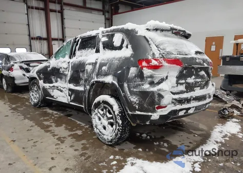 2017 Jeep Grand Cherokee Laredo 4X4 z USA, uszkodzony, nr VIN 1C4RJFAG8HC889627